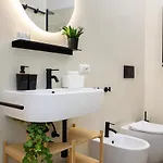 Domus Opimiani * ローマ