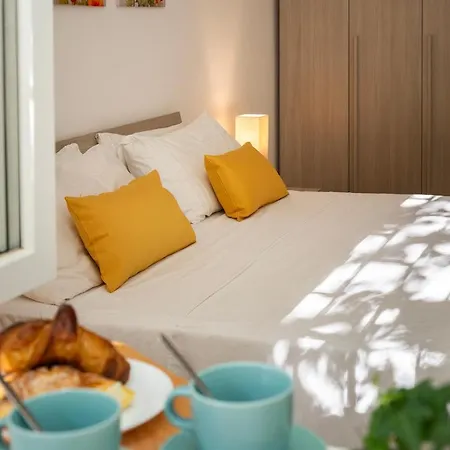 Domus Opimiani Apartment *